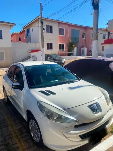 Peugeot 207 Active 1.4 Flex 8V 5P 2015