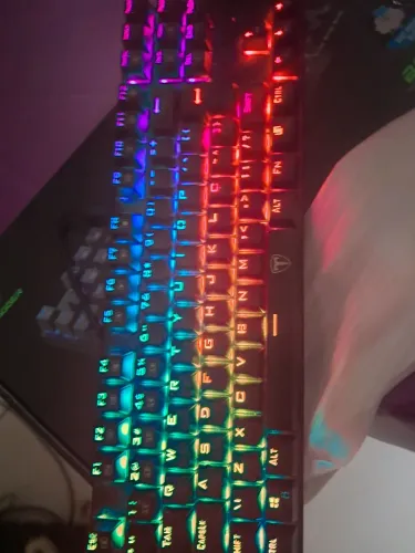 Teclado Mecânico RGB