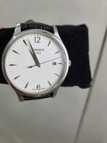 Relógio Tissot classic dream original.