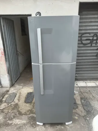 Vendo Geladeira Electrolux ,Duplex R$ 1300