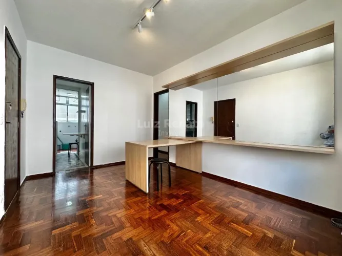 Apartamento à venda no bairro Cruzeiro