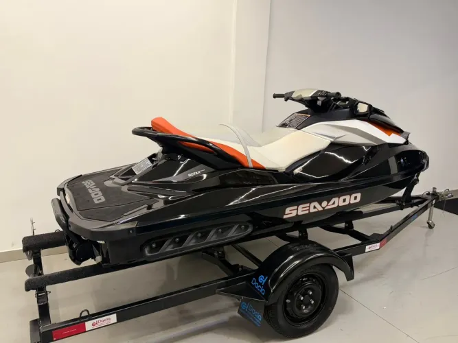 Jet-Ski Sea-Doo 155 Gti Se - 2014 Com 157 Hrs