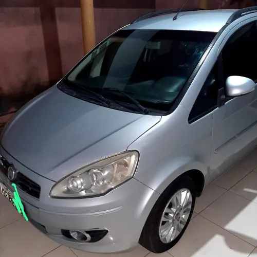Fiat Idea Attractive 1.4 Fire Flex 8V 5P 2012