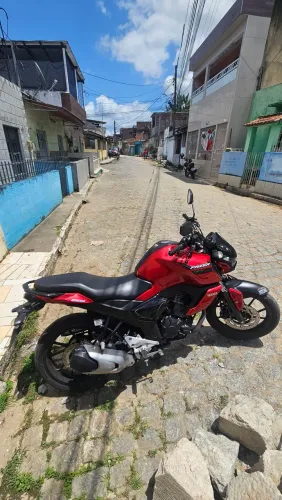 YAMAHA FZ15 2024 - VERMELHA | COMPLETA E REVISADA<br>