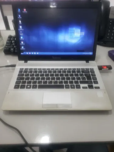 Notebook Samsung NP370E4K