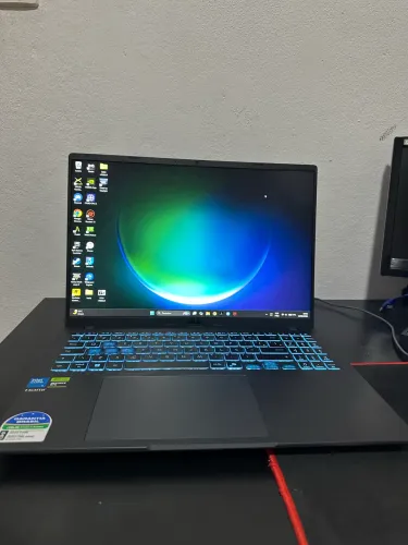 ASUS V16 V3607 RTX 4050