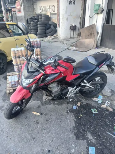 Honda CB 300 TWISTER