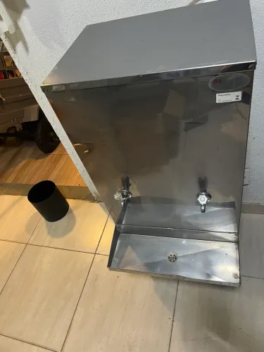 Bebedouro  Industrial 50 Litros  Frisbel