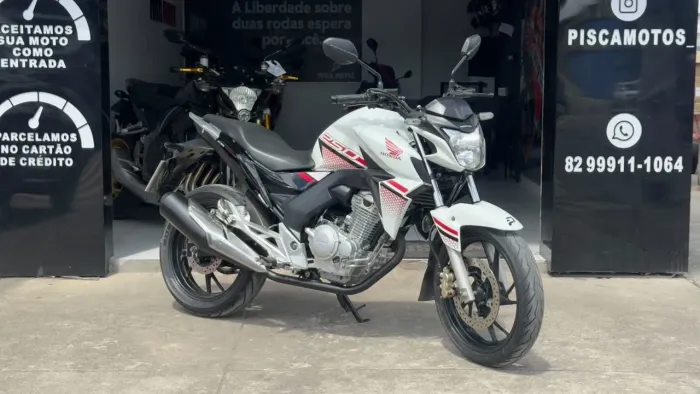 CB TWISTER 250f 2022 / PISCA MOTOS