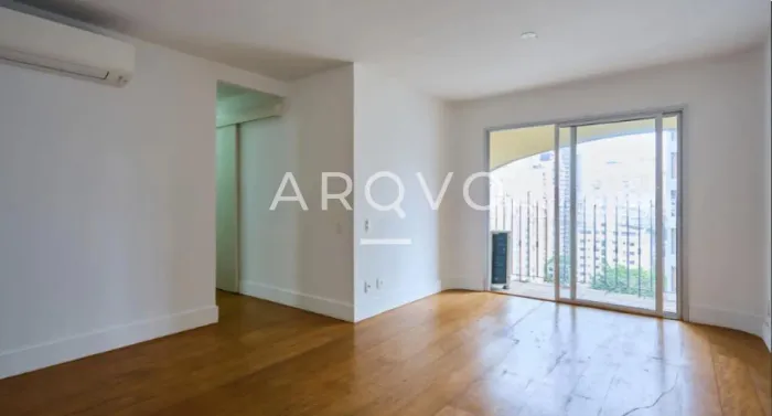 Apartamento com 72 m², 2 quartos sendo 1 suíte à venda no bairro Vila Nova Conceição.