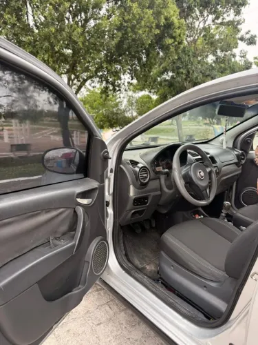 Fiat Grand Siena Tetrafuel 1.4 EVO F. Flex 8V 2013