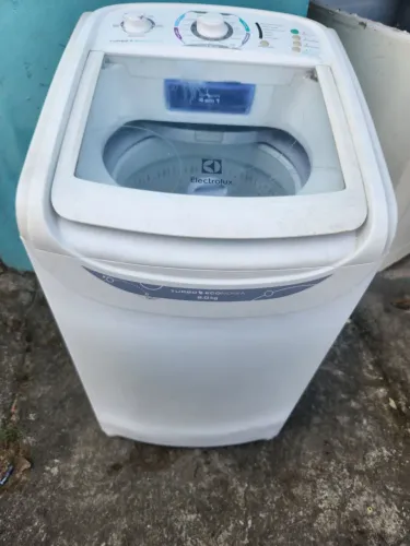 Vendo máquina de lavar 8 kilos Electrolux