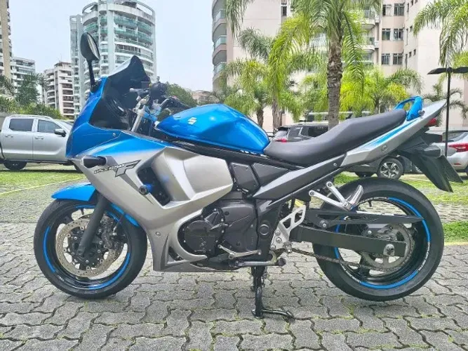 Suzuki GSX 650f 2012 - Apenas 21 mil Km