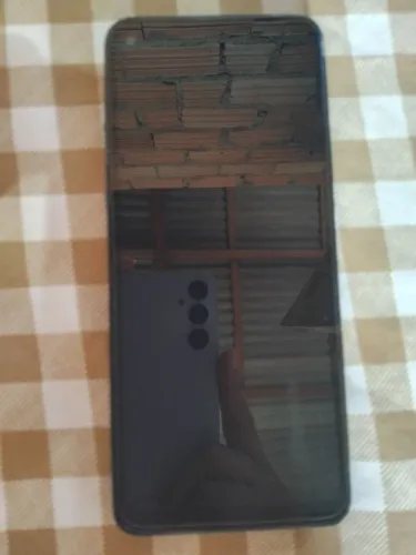 Vendo moto g9 600