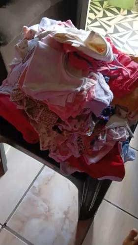Lote de roupas de bebê menina