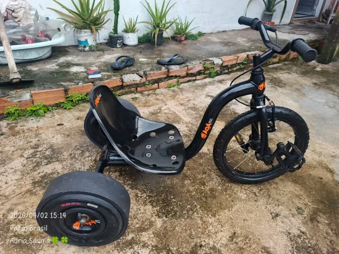 Triciclo infantil