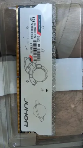 Memória ram ddr4 8gb RGB