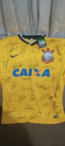Camiseta Corinthians autografada pelos jogadores