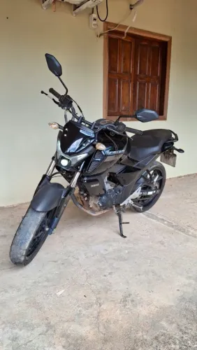 VENDO YAMAHA FAZER FZ15 - ANO 2023