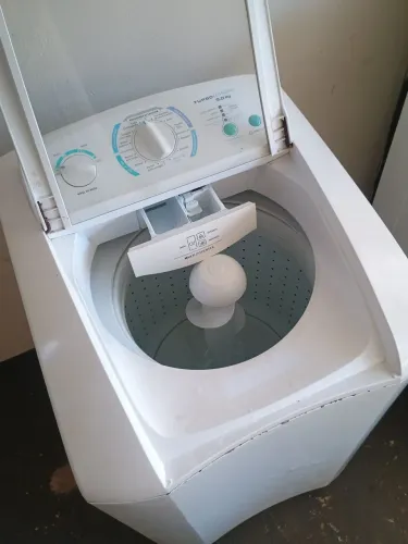 Máquina de lavar roupa Electrolux 9 kg funcionando perfeitamente todas