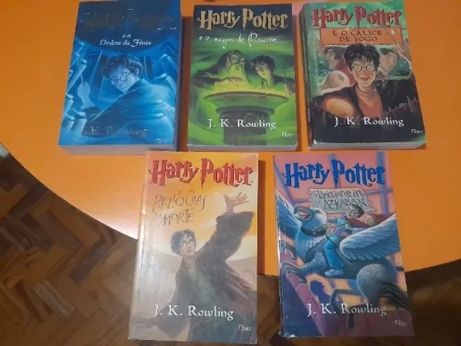 Livro Harry Potter, lote com 5 livros, ler a descrição