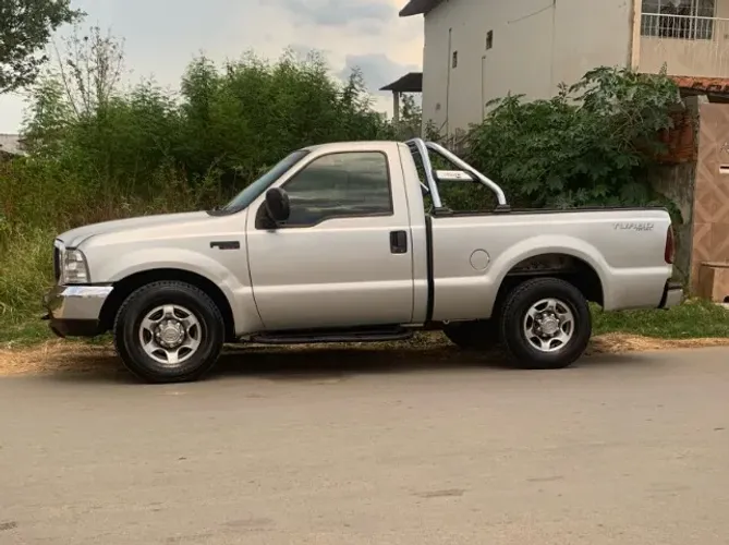 Ford F-250 XLT 4.2 TB Diesel 2005