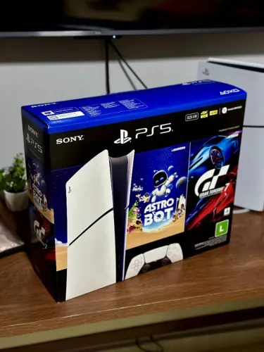PLAY 5 825GB 2 JOGOS (LACRADO)
