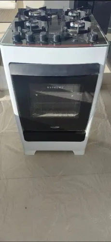 Fogão 4 Bocas Dako Supreme Glass com Mesa de Vidro e Forno 60 L A Gás Branco Bivolt
