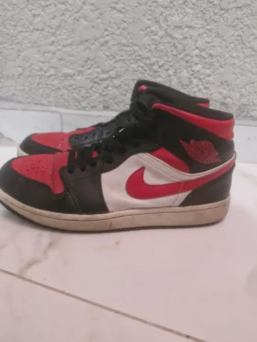 tênis jordan 1 vermelho e preto 