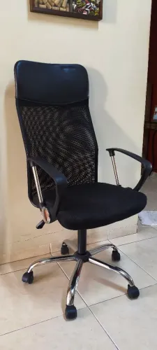 Cadeira de Escritório confortável - mesh respiravel