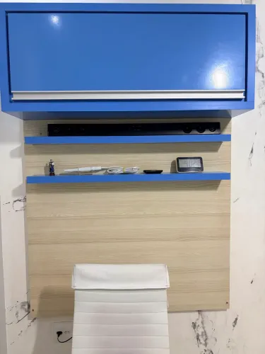 Painel para TV MDP Náutico e fórmica. Excelente qualidade