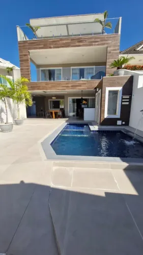 ALUGO otima casa 5 suites, 490m2 cond Riviera del Sol Recreio