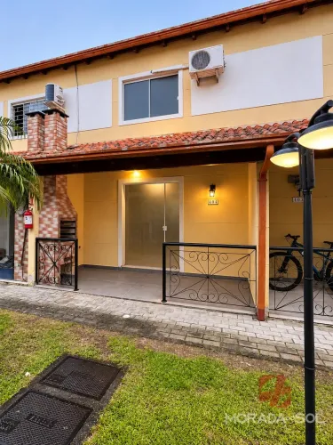 Aluguel de Casa em Condomínio 2 Quartos em Tijucas, R$2800