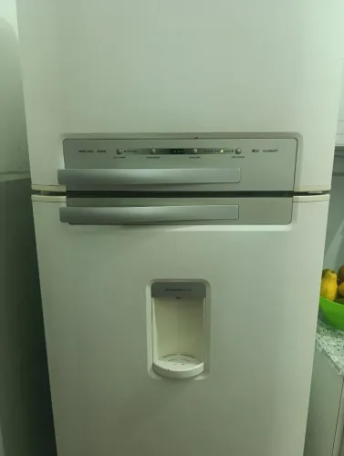 Geladeira Electrolux Frost Free DFW48