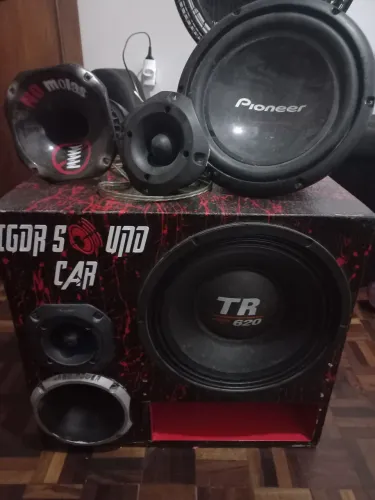 Vendo trio de som automotivo completo