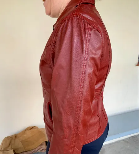 Jaqueta couro legítimo bordo 