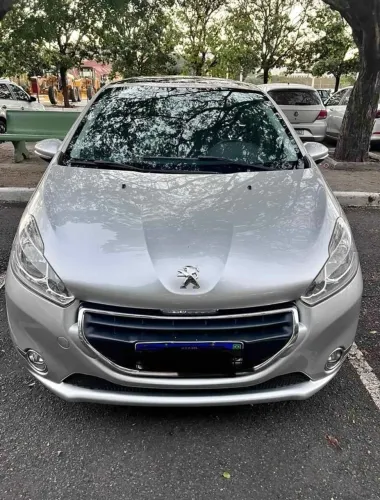 Peugeot 208 Allure 1.5 Flex 8V 5P 2014