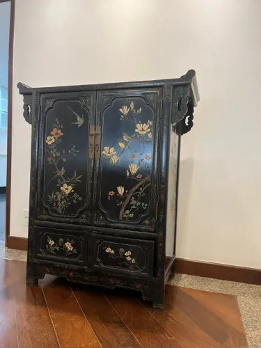 Móvel Chinês Antigo Laca Preta Chinoiserie pintado à mão