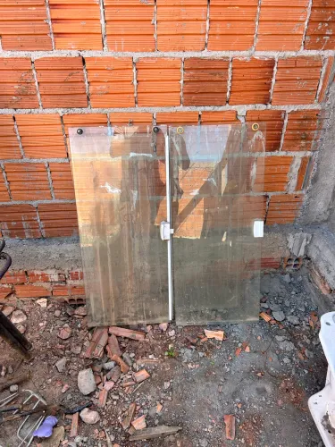 Janela de vidro a venda