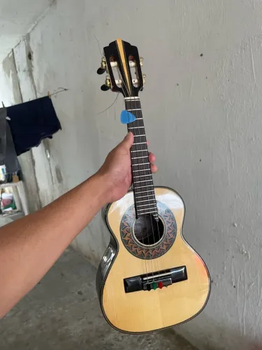 Cavaco Lucenir luthier jacarandá