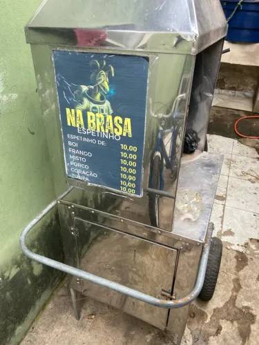 Vendo carrinho de churrasco/ espetinho