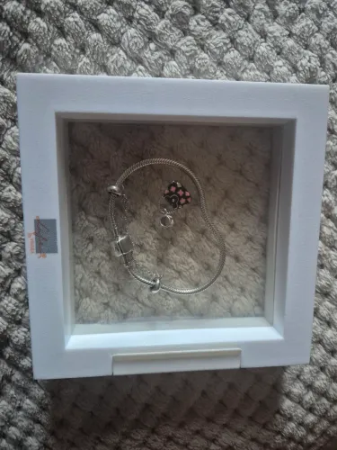 Pulseira Vivara tam p com 1 berloque