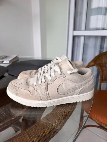 Nike Jordan low SE Craft
