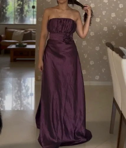 Vestido de festa roxo