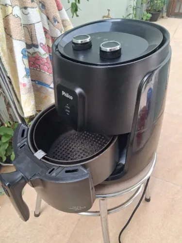 vendo um Air Frye Philco Gourmet Black 1500w usada bom oferta !!!