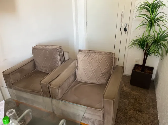 Vendo poltronas semi novas