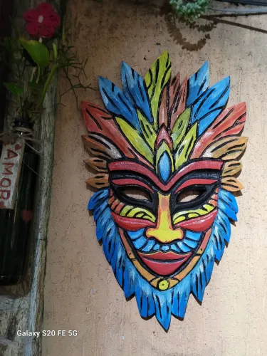 Máscaras Decorativas Entalhadas