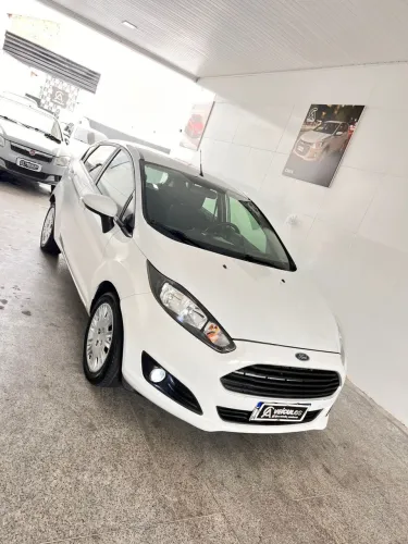 Ford Fiesta 1.5 16V Flex Mec. 5P 2015