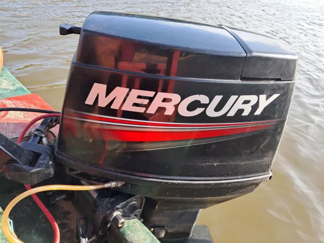 Mercury 50hp 2 tempos japonês, A negocia!!( 3 cilindros com partida elétrica/manual)2021