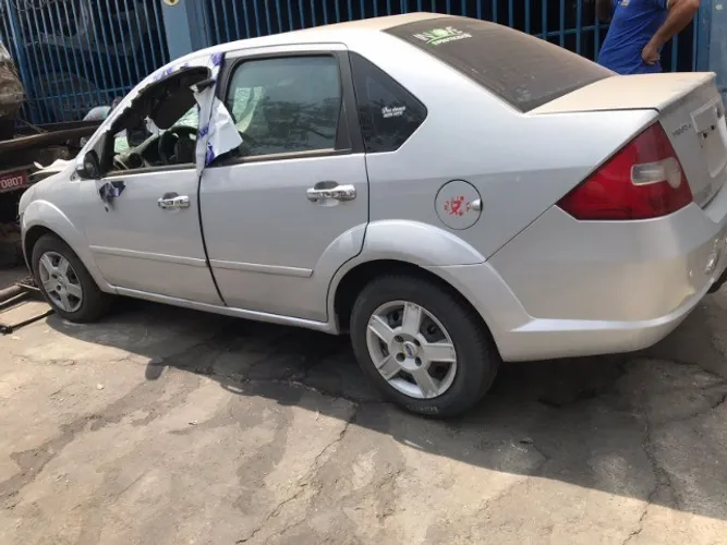 Sucata para venda de peças Ford/ Fiesta Sedan 1.6 Flex 2005/2006